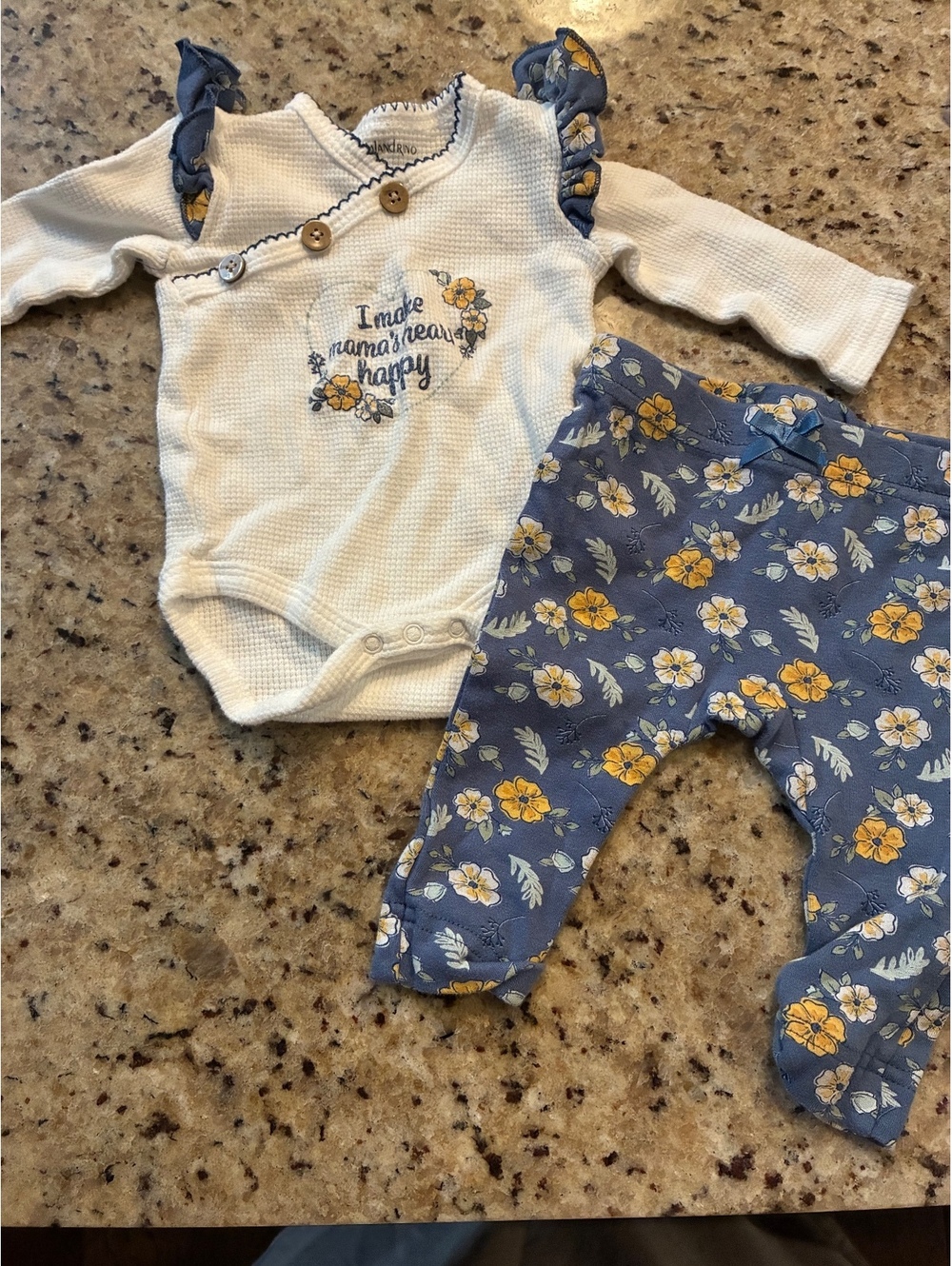 Catherine Malandrino Baby 2-Piece Set 0-3 Months Floral Pants and White Top